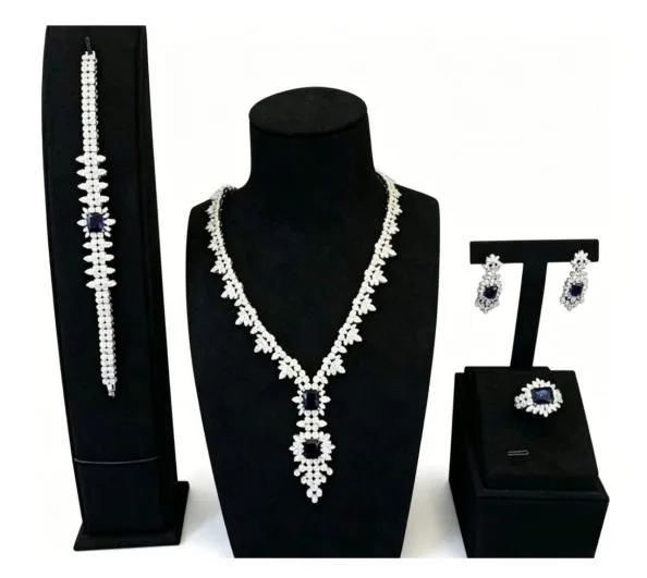 TO045 Jewellery set