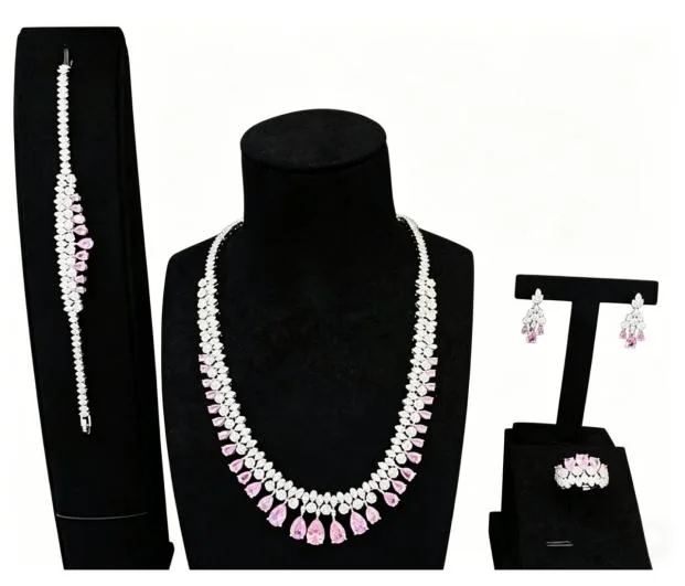 T024 Jewellery set